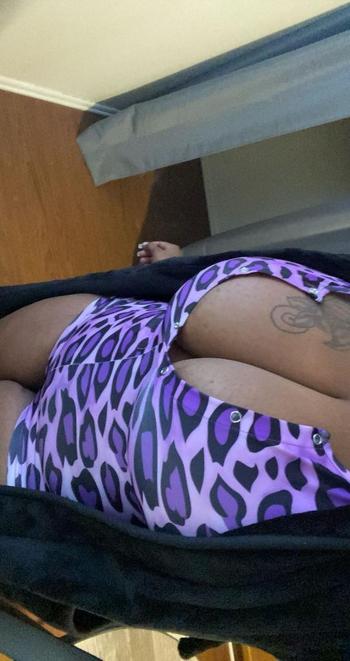 414-360-2417, 25  female escort, Green Bay