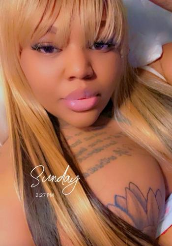 920-501-6297, 27  female escort, Green Bay