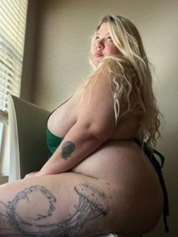 Tabittha, 31  female escort, Green Bay